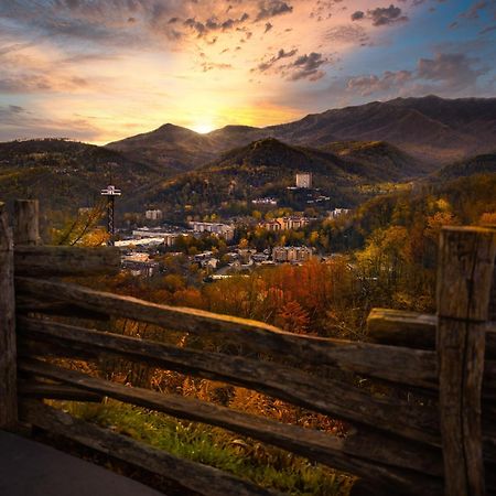 Breathtaking View, Hot Tub, 1089 Of Free Attraction Tickets For Each Paid Day, Dollywood And More! Sevierville Luaran gambar