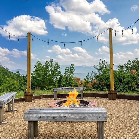 Breathtaking View, Hot Tub, 1089 Of Free Attraction Tickets For Each Paid Day, Dollywood And More! Sevierville Luaran gambar