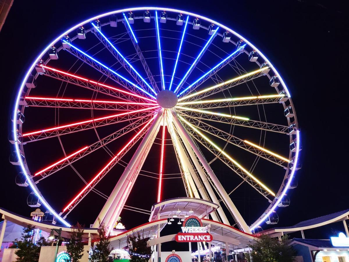 Breathtaking View, Hot Tub, 1089 Of Free Attraction Tickets For Each Paid Day, Dollywood And More! Sevierville Luaran gambar