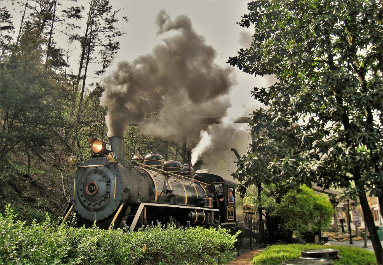 Breathtaking View, Hot Tub, 1089 Of Free Attraction Tickets For Each Paid Day, Dollywood And More! Sevierville Luaran gambar