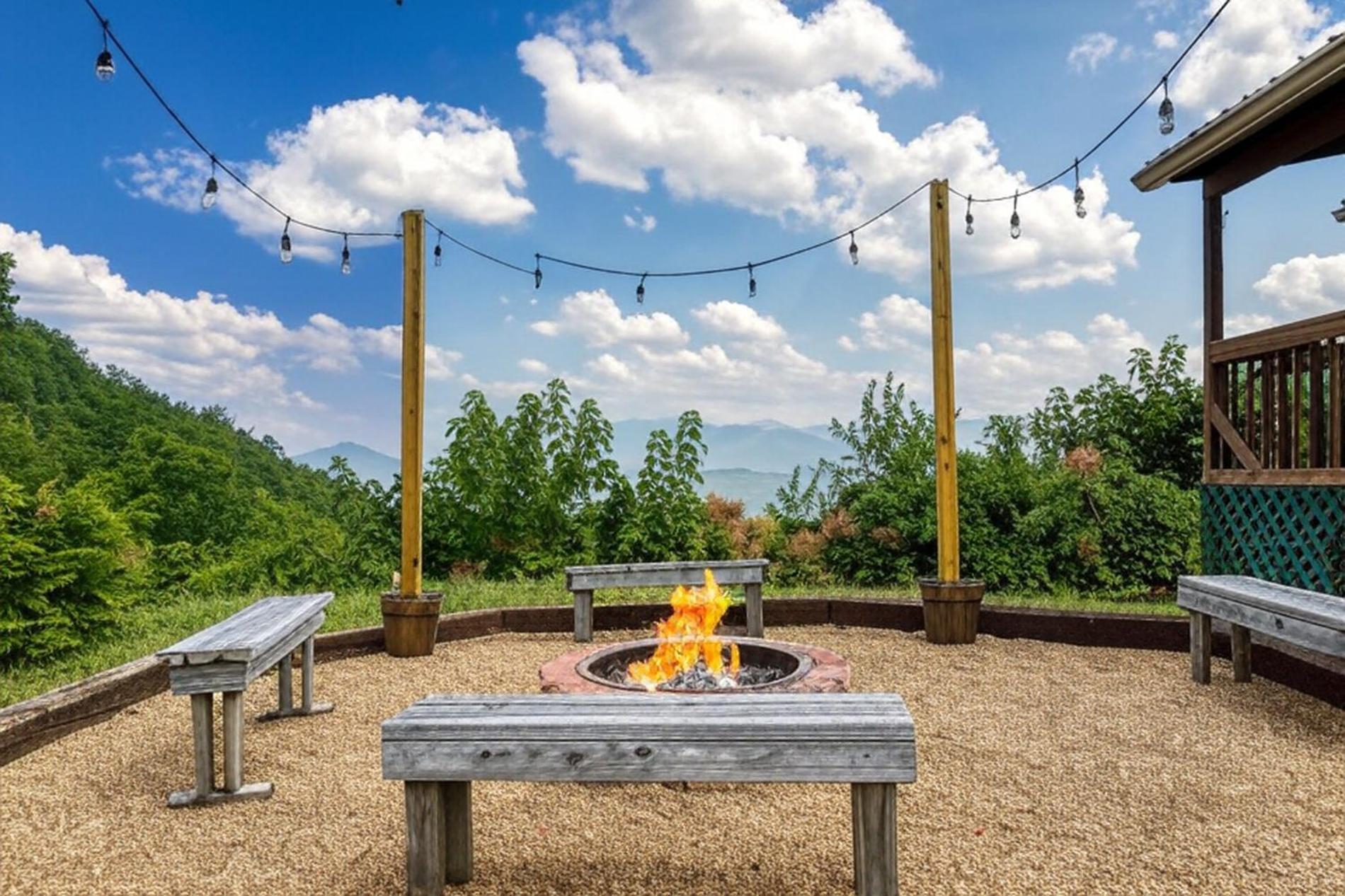 Breathtaking View, Hot Tub, 1089 Of Free Attraction Tickets For Each Paid Day, Dollywood And More! Sevierville Luaran gambar